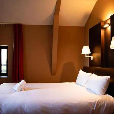 Domaine De Brandois 2* Les Achards (Vendee)