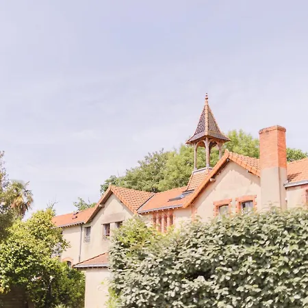 Отель Domaine De Brandois Les Achards (Vendee)