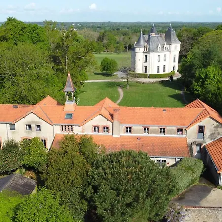 Domaine De Brandois Отель 2*