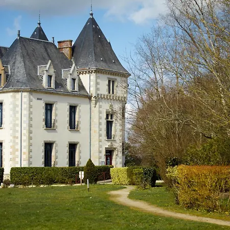 Отель Domaine De Brandois 2*