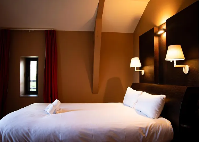 Domaine De Brandois 2* Les Achards (Vendee)