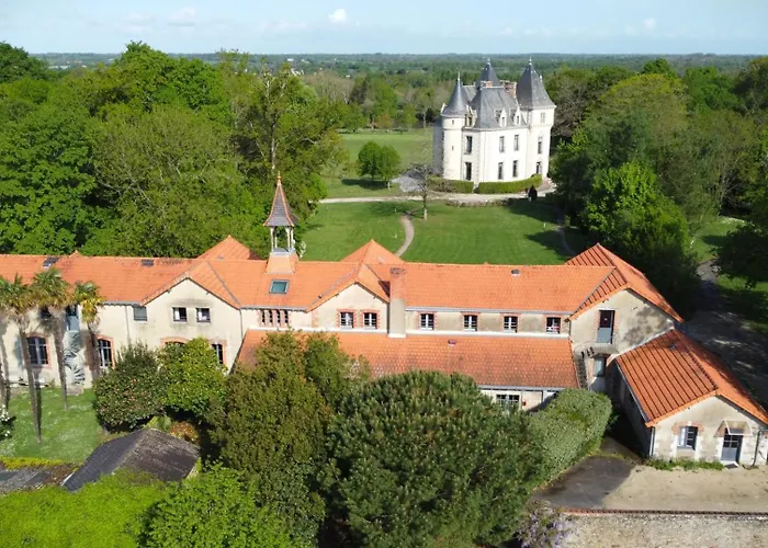 Domaine De Brandois Отель 2*