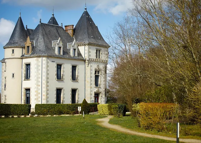 Отель Domaine De Brandois 2*