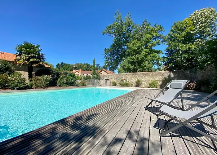 Domaine De Brandois Отель 2*